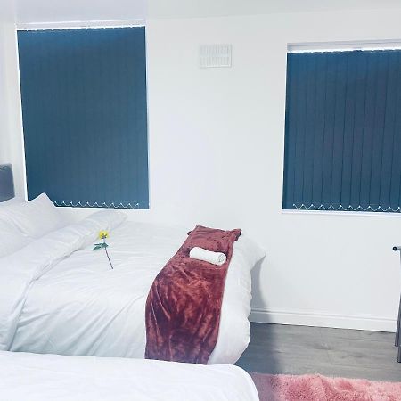 1 Bed Apartment With 2 Beds 1 Double Plus 1 Single Birmingham Exteriér fotografie