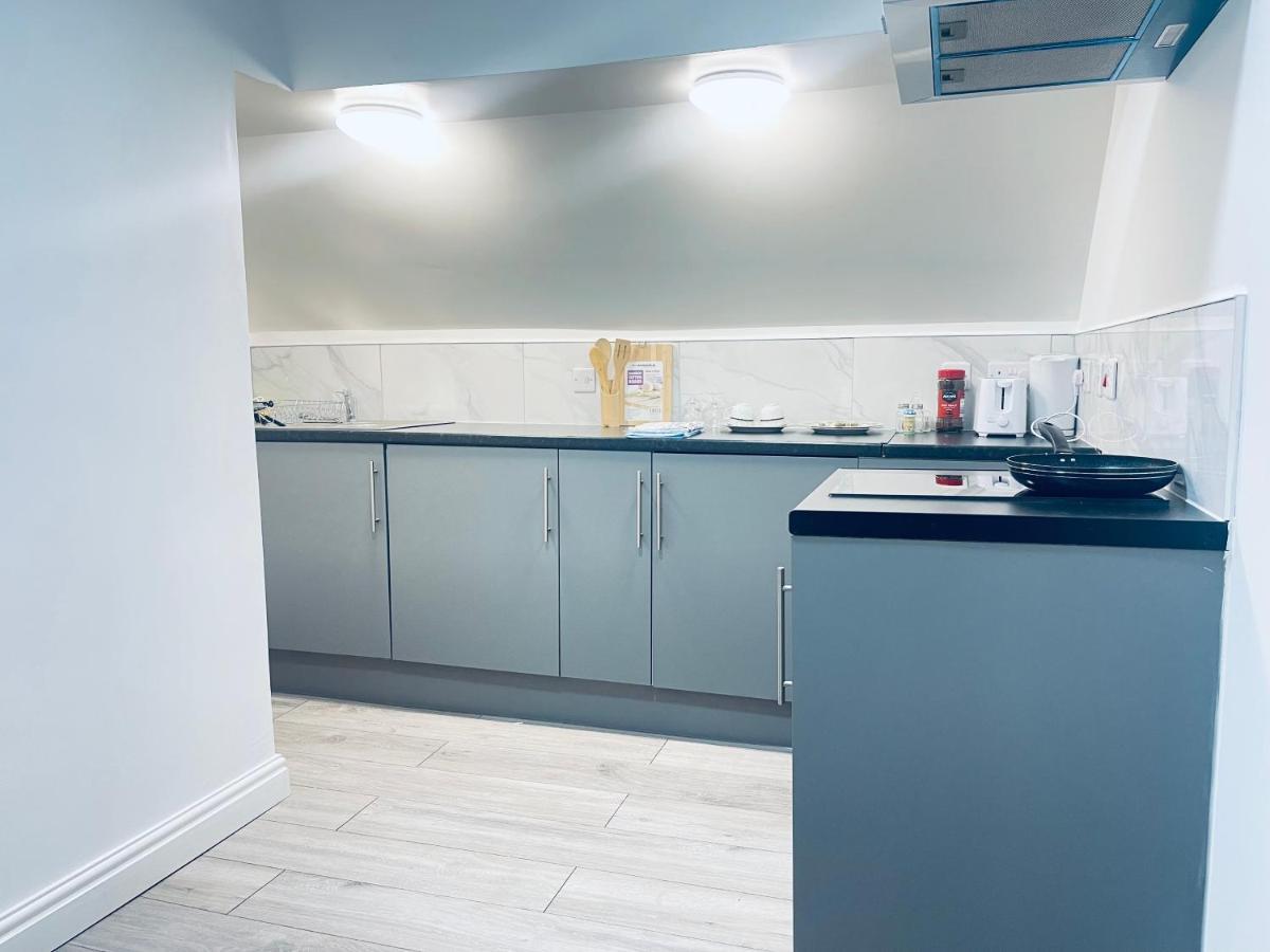 1 Bed Apartment With 2 Beds 1 Double Plus 1 Single Birmingham Exteriér fotografie