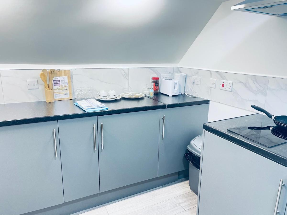 1 Bed Apartment With 2 Beds 1 Double Plus 1 Single Birmingham Exteriér fotografie