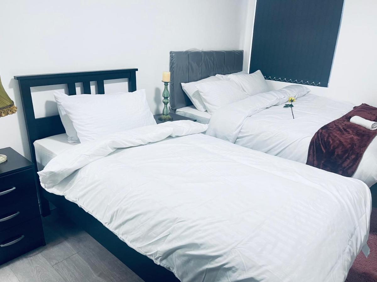 1 Bed Apartment With 2 Beds 1 Double Plus 1 Single Birmingham Exteriér fotografie