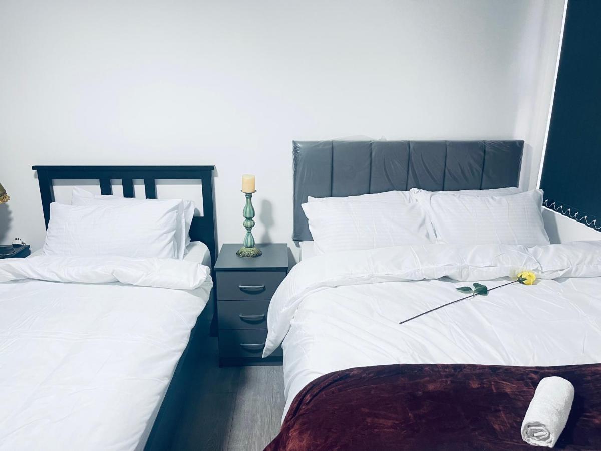 1 Bed Apartment With 2 Beds 1 Double Plus 1 Single Birmingham Exteriér fotografie